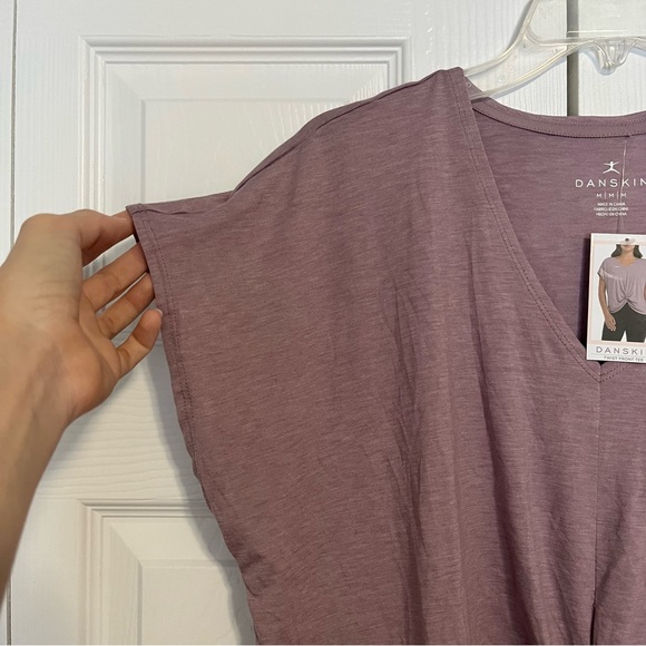 NWT Danskin size medium women’s twist front tee mauve purple - Picture 4 of 9